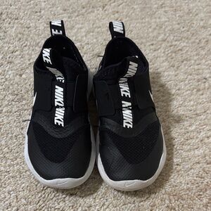 Nike Flex Runner Shoes 9C